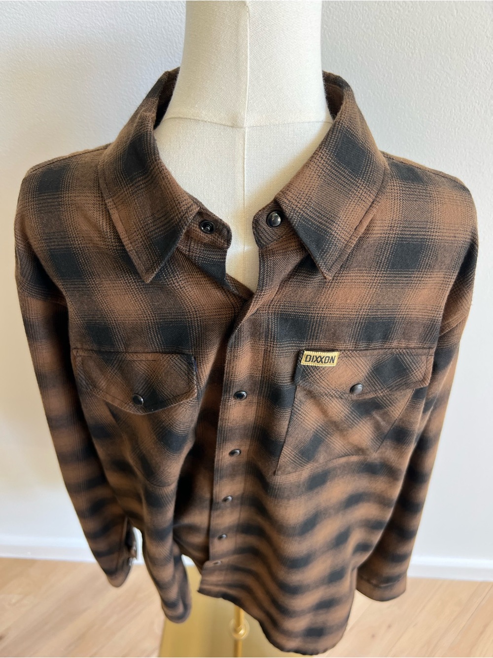 Dixxon The Chachi Flannel Shirt Mens Large L Brown Black Plaid D-Tech